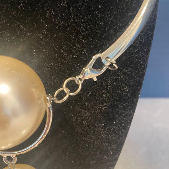 Women's Statement necklace large imitation faux pearls Iron curved silver chain - Picture 6 of 8